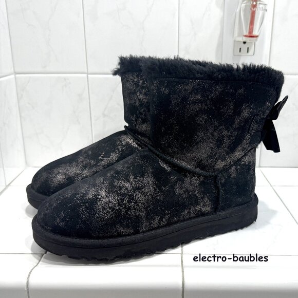 Black Ugg Australia Boots Sz 8 With Metallic Sparkle - MINT Condition - Picture 1 of 16